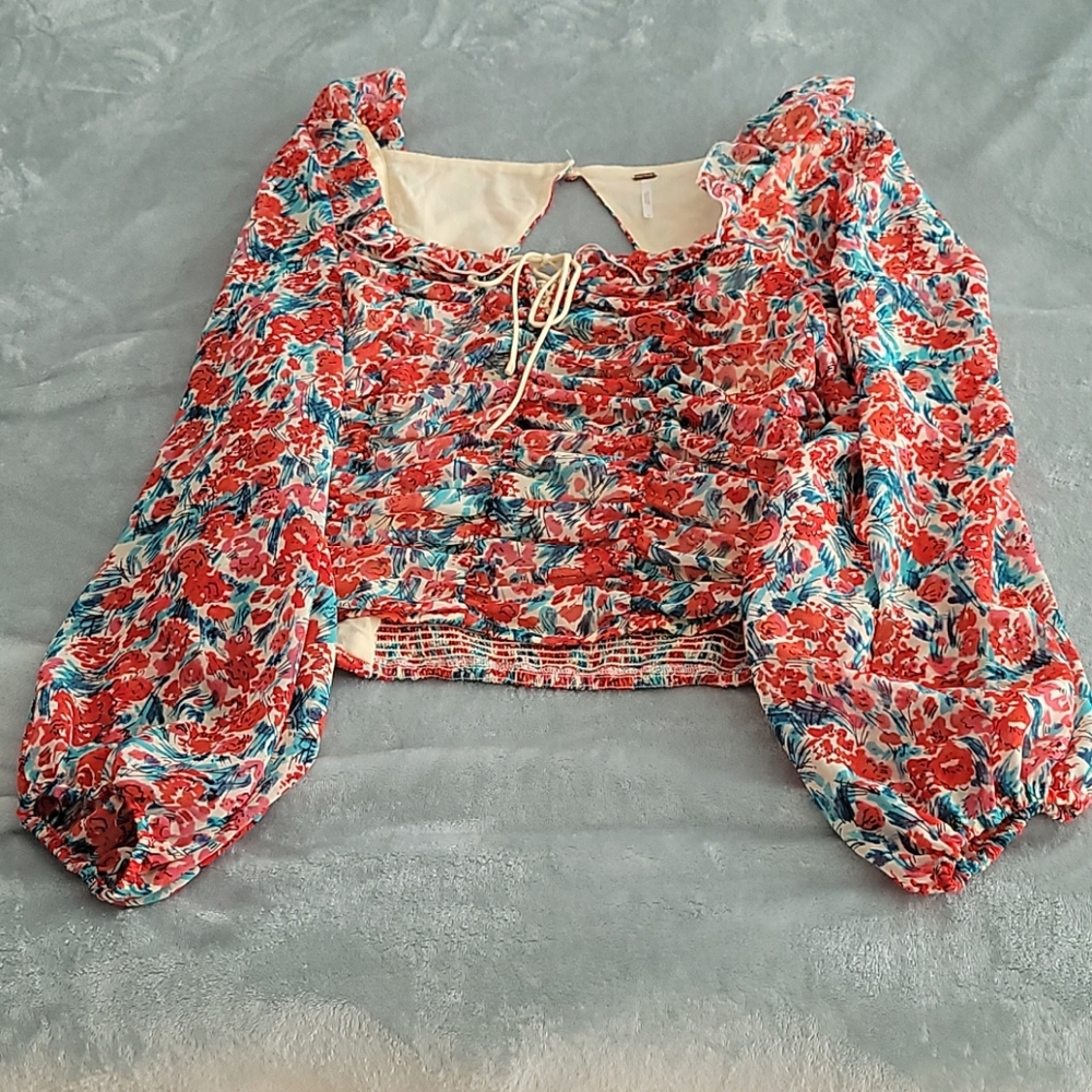 Peasant style top